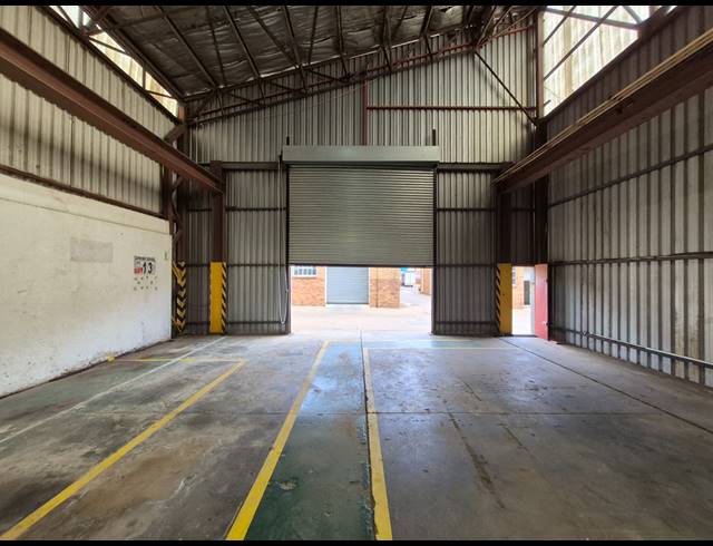 512M² FACTORY TO LET IN APEX
